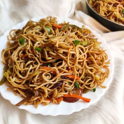 Picture of Chowmein(Veg-1 Plate.)